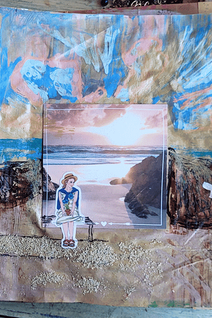 Mixed-Media-mit-Sand Art Journal Seite mit Farbe und Sand