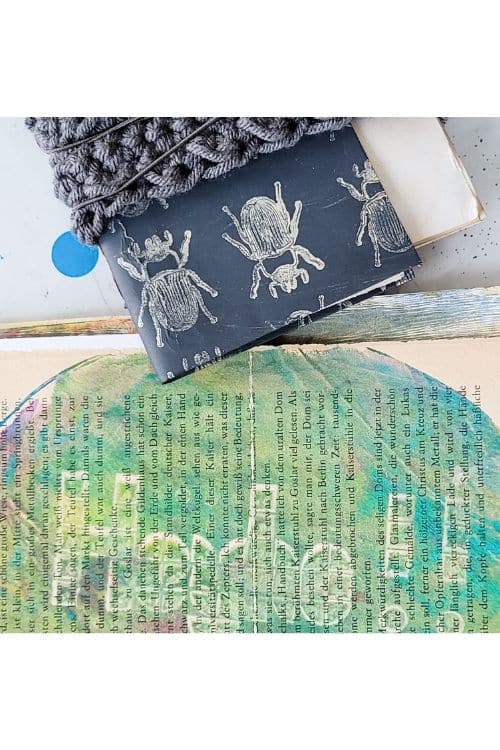 Buchseiten_Buchstabenstempel